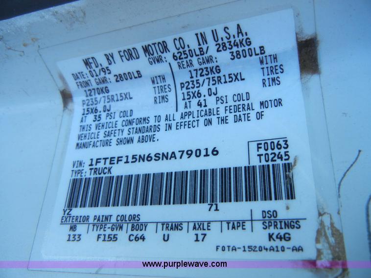 image for item 2349 1995 Ford F-150 XL pickup truck