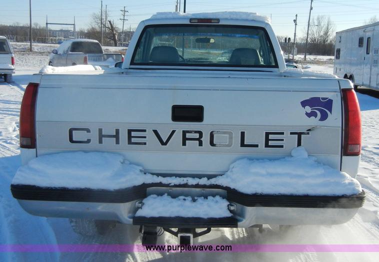 image for item 2350 1998 Chevrolet C2500 Cheyenne Heavy Duty pickup truck
