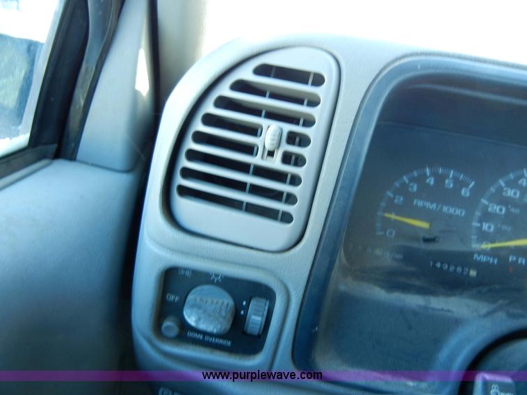 image for item 2350 1998 Chevrolet C2500 Cheyenne Heavy Duty pickup truck