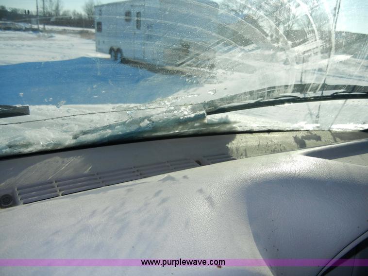 image for item 2350 1998 Chevrolet C2500 Cheyenne Heavy Duty pickup truck