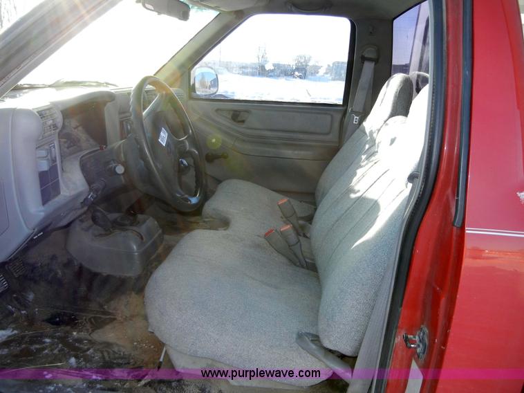 image for item 2351 1995 Chevrolet S10  pickup truck