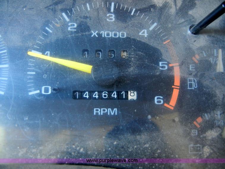 image for item 2351 1995 Chevrolet S10  pickup truck