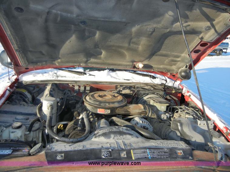 image for item 2351 1995 Chevrolet S10  pickup truck