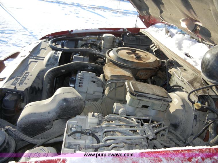 image for item 2351 1995 Chevrolet S10  pickup truck