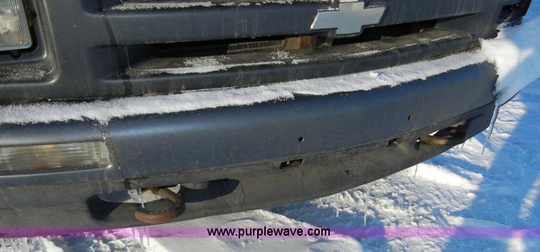 image for item 2351 1995 Chevrolet S10  pickup truck