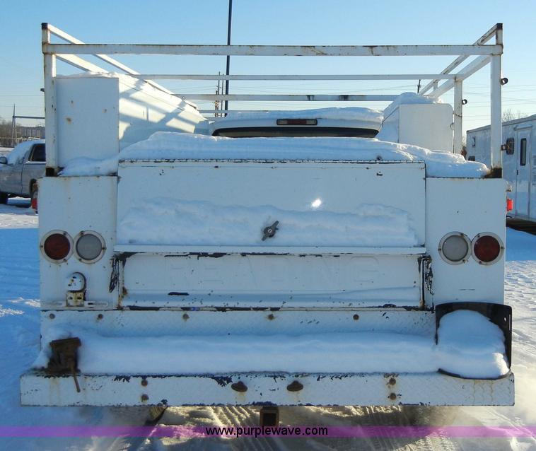 image for item 2352 1997 Chevrolet K2500 heavy duty pickup truck