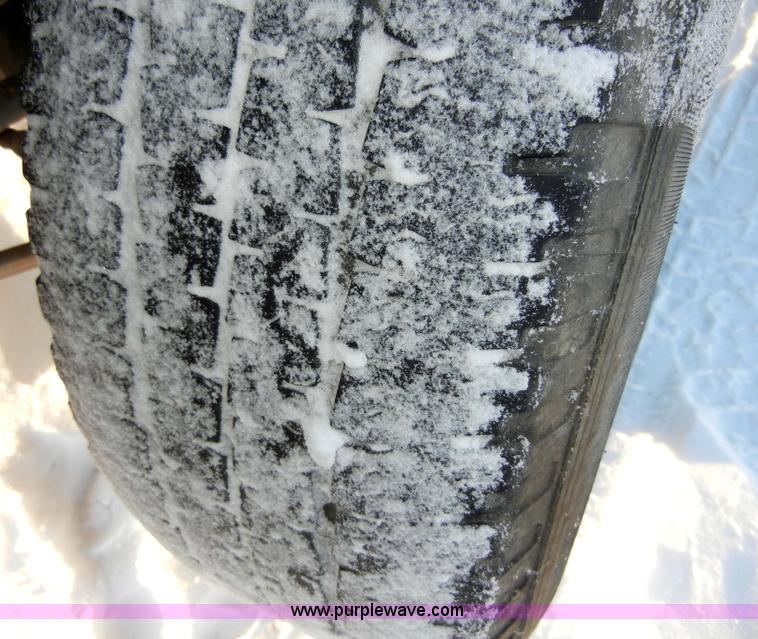 image for item 2352 1997 Chevrolet K2500 heavy duty pickup truck