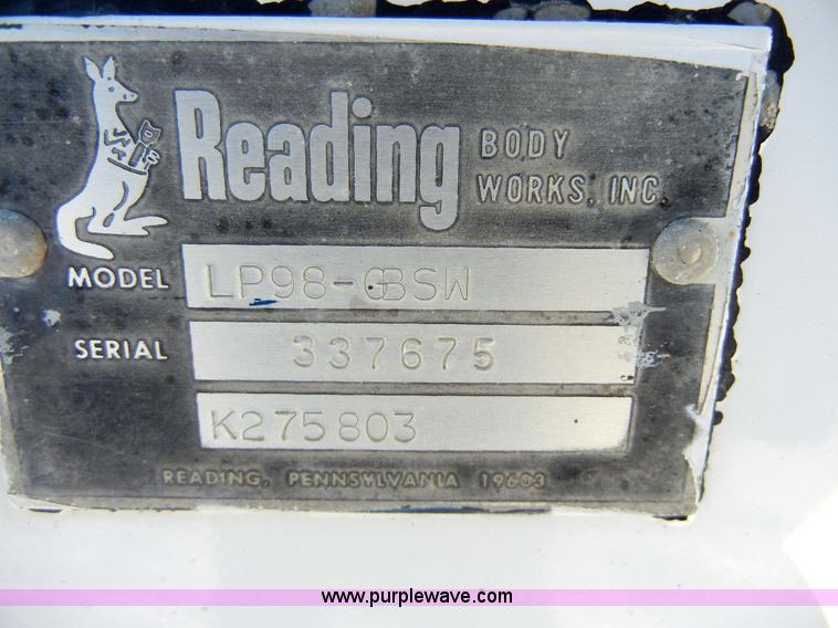 image for item 2352 1997 Chevrolet K2500 heavy duty pickup truck