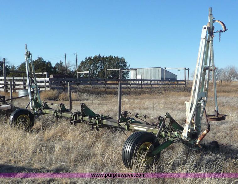 image for item 3163 John Deere six row planter