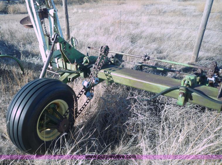 image for item 3163 John Deere six row planter