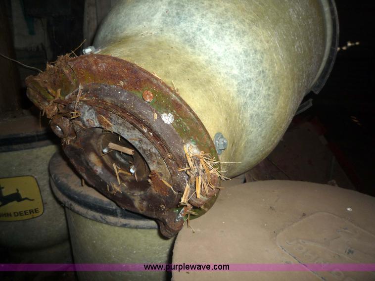 image for item 3163 John Deere six row planter