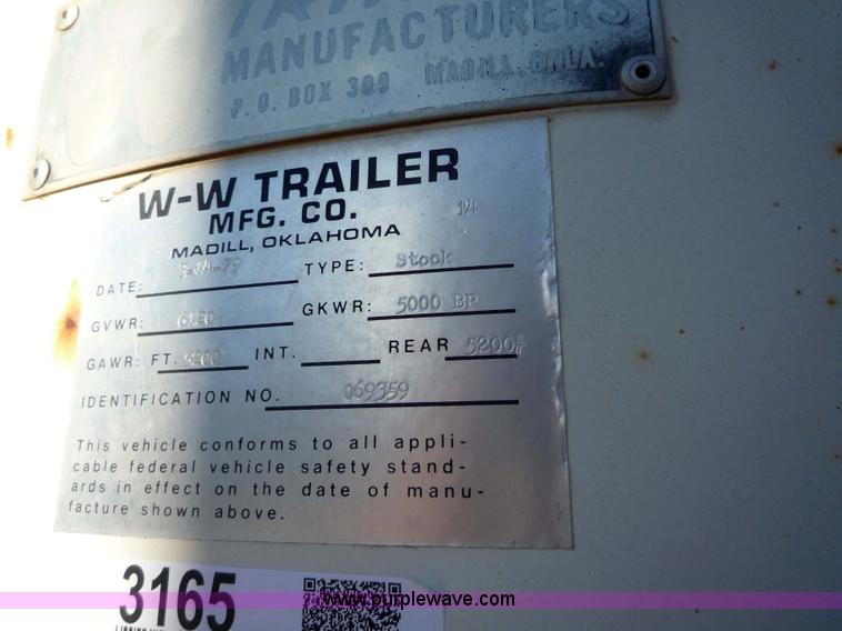 image for item 3165 1979 W-W livestock trailer