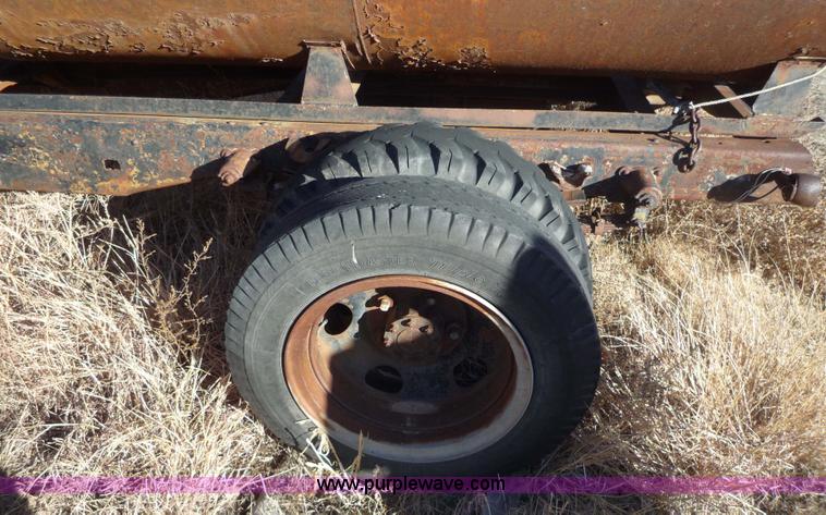 image for item 3166 Single axle goose neck water tailer