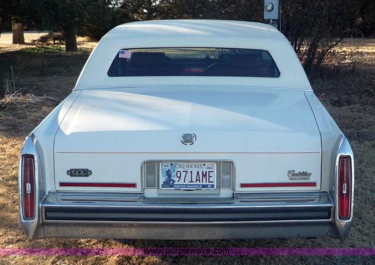 image for item 3169 1987 Cadillac Brougham