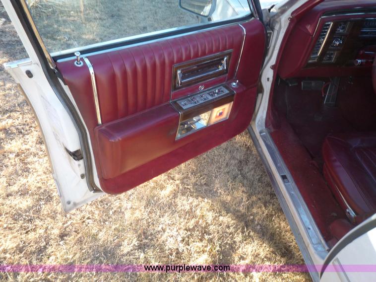 image for item 3169 1987 Cadillac Brougham