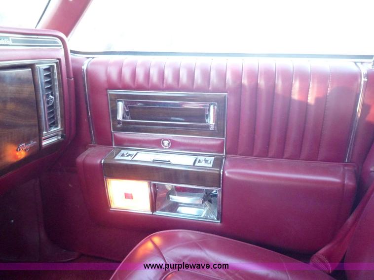 image for item 3169 1987 Cadillac Brougham