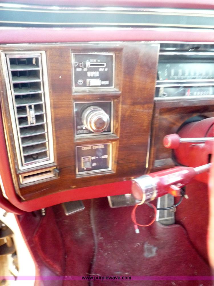 image for item 3169 1987 Cadillac Brougham