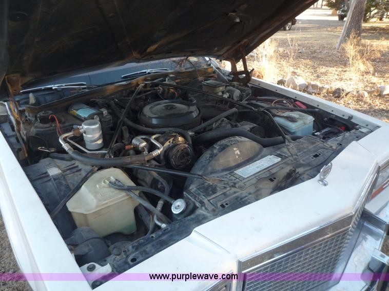 image for item 3169 1987 Cadillac Brougham