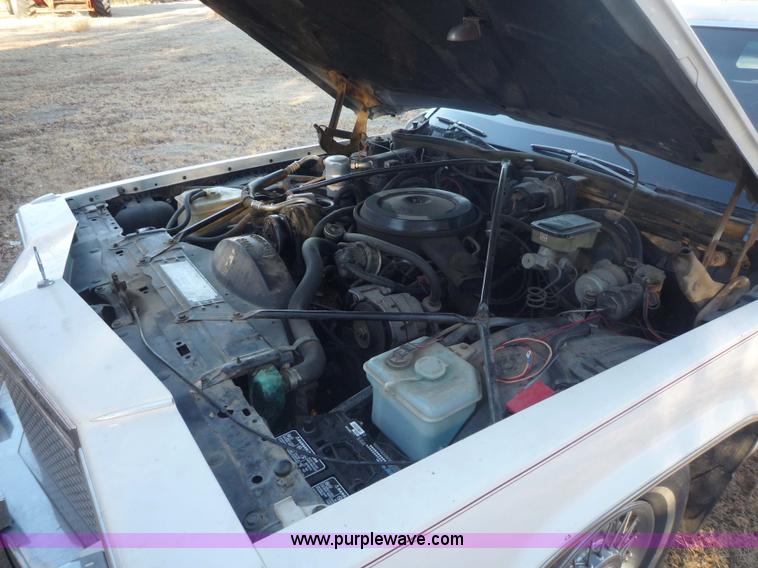 image for item 3169 1987 Cadillac Brougham