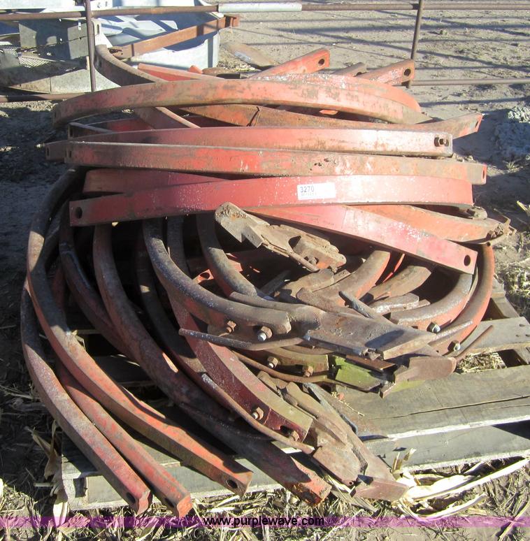 image for item 3270 (32) chisel shanks with anhydrous knives