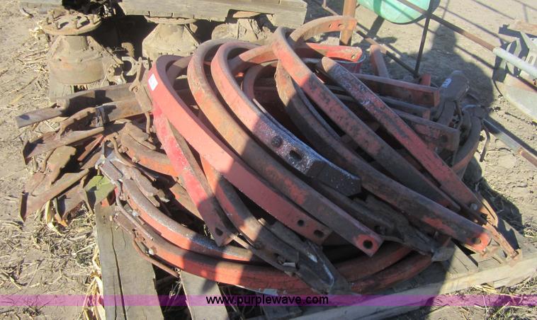 image for item 3270 (32) chisel shanks with anhydrous knives