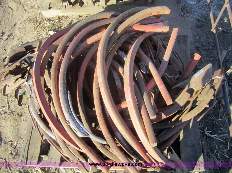 image for item 3270 (32) chisel shanks with anhydrous knives