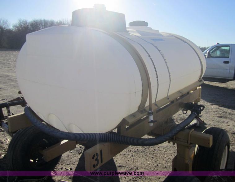 image for item 3282 500 gallon bulk ferilizer wagon