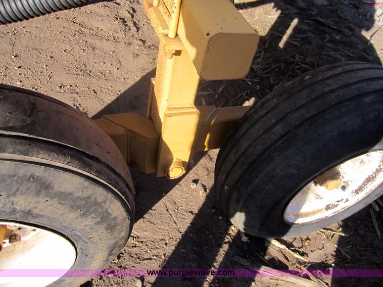 image for item 3282 500 gallon bulk ferilizer wagon