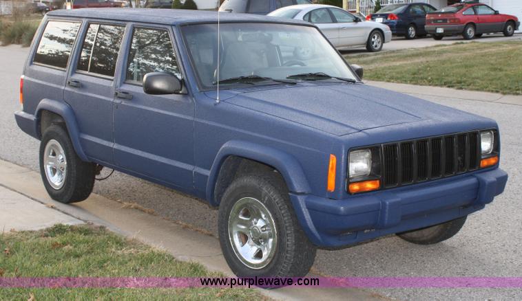 image for item 4991 2000 Jeep Cherokee Sport
