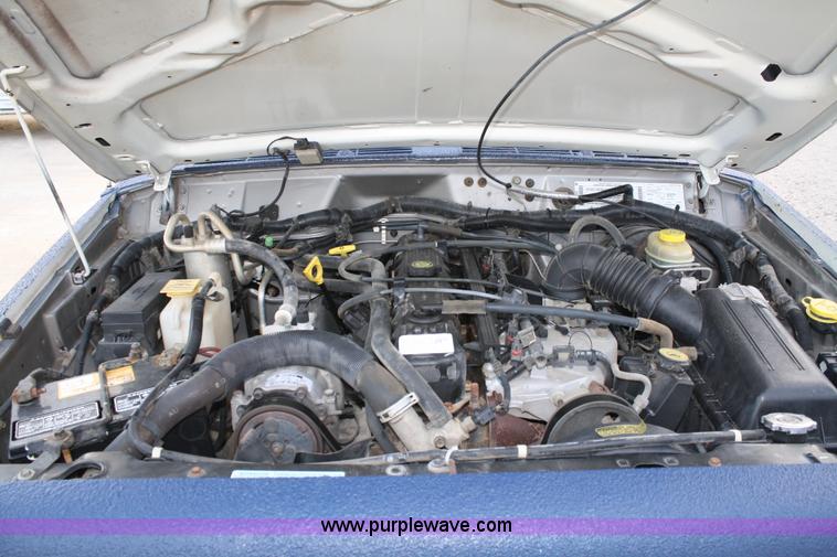 image for item 4991 2000 Jeep Cherokee Sport