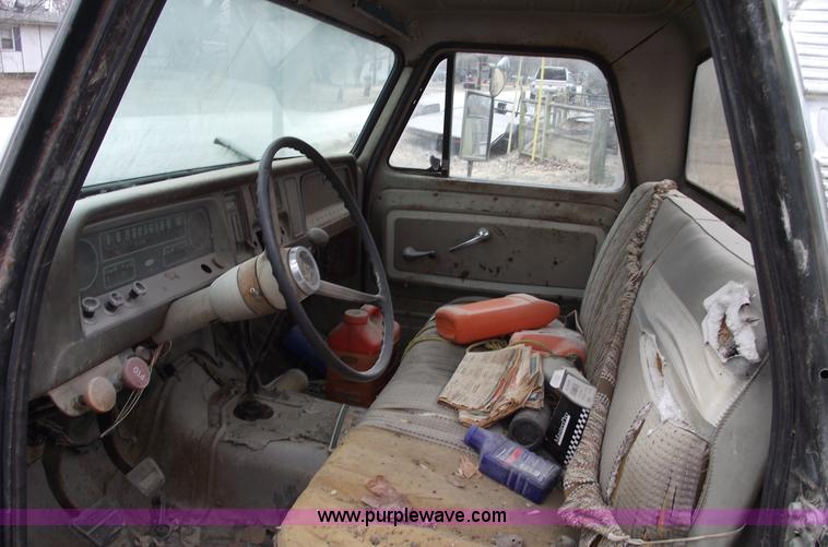 image for item 5472 1966 Chevrolet C30 one-ton dually dump-bed truck