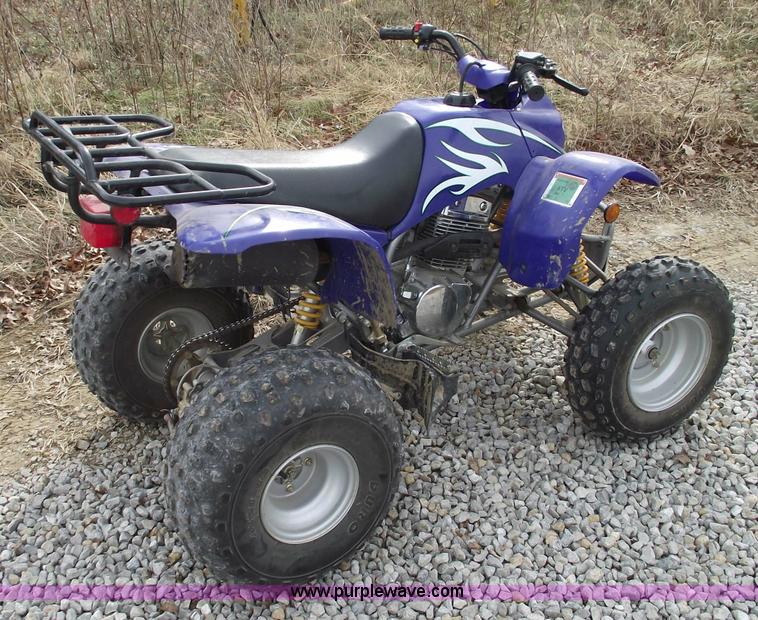 image for item 5487 2005 Trail Blazer 250 ATV