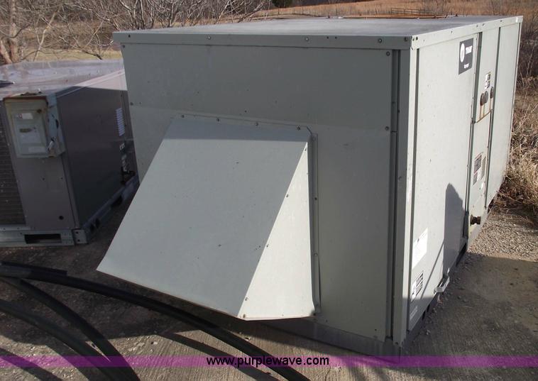 image for item 5499 10 ton Trane AC/furnace