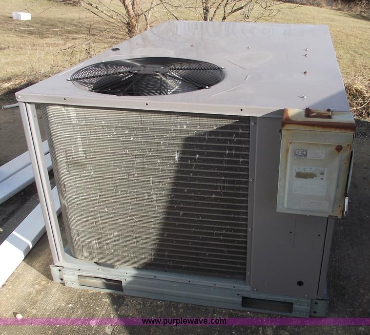 image for item 5500 Five ton Carrier AC/furnace