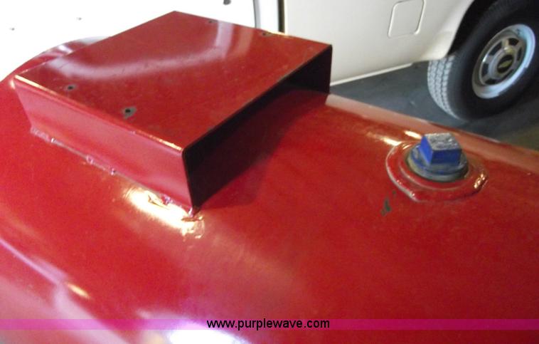 image for item 5505 300 gal We Mac fuel tank with pump