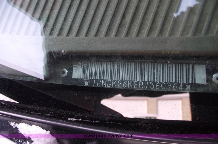 image for item 5520 1994 Chevrolet Suburban K2500 Cheyenne