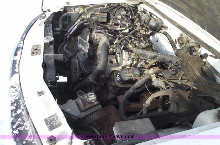 image for item 5521 1994 Dodge Dakota SLT club cab pickup truck