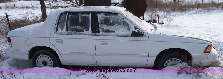 image for item 5522 1994 Plymouth Acclaim