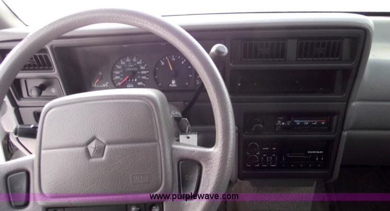 image for item 5522 1994 Plymouth Acclaim