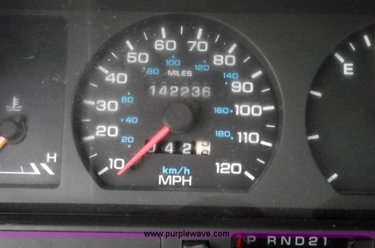 image for item 5522 1994 Plymouth Acclaim