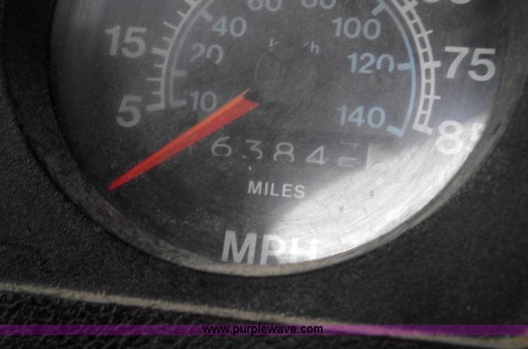 image for item 5524 1984 International S-1900 semi truck