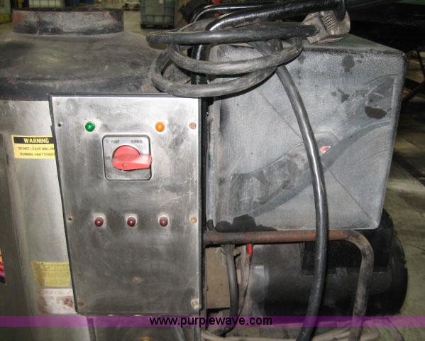 image for item 5544 Aladdin 1640 pressure/steam washer