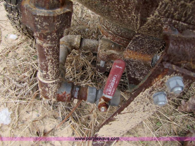 image for item 9014 Lindsay 300 LEA air powered sand blaster