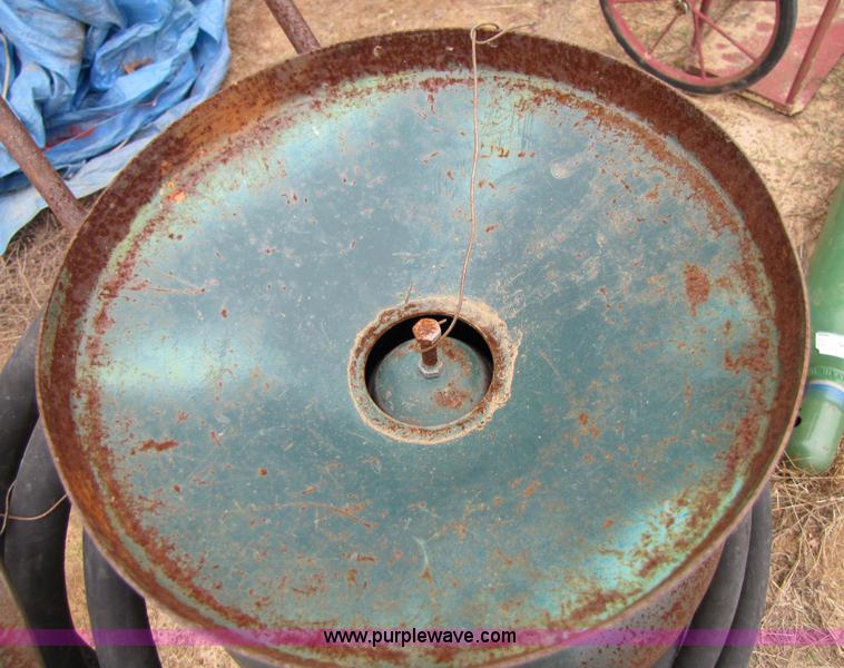 image for item 9014 Lindsay 300 LEA air powered sand blaster