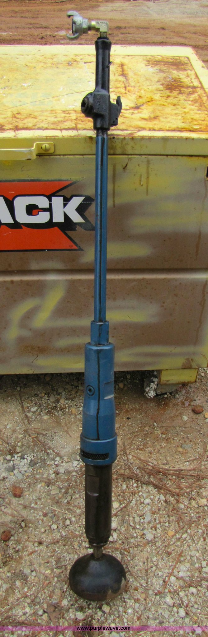 Powder Puff pneumatic air powered tamper in Palestine, TX Item 9005 sold Purple Wave