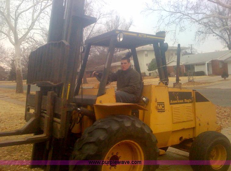 image for item 1995 1996 American Eagle A718 forklift