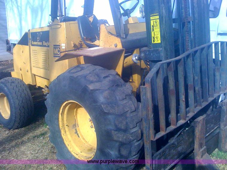 image for item 1995 1996 American Eagle A718 forklift