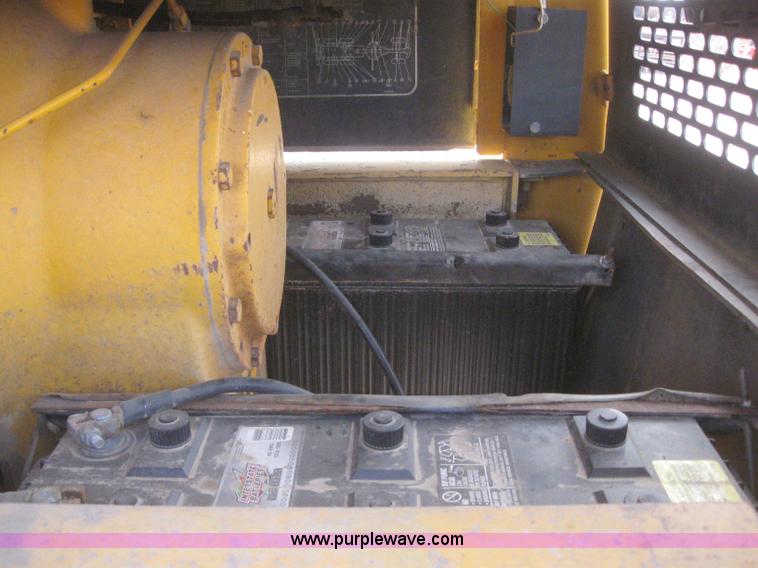 image for item 3142 1984 John Deere 770A motor grader