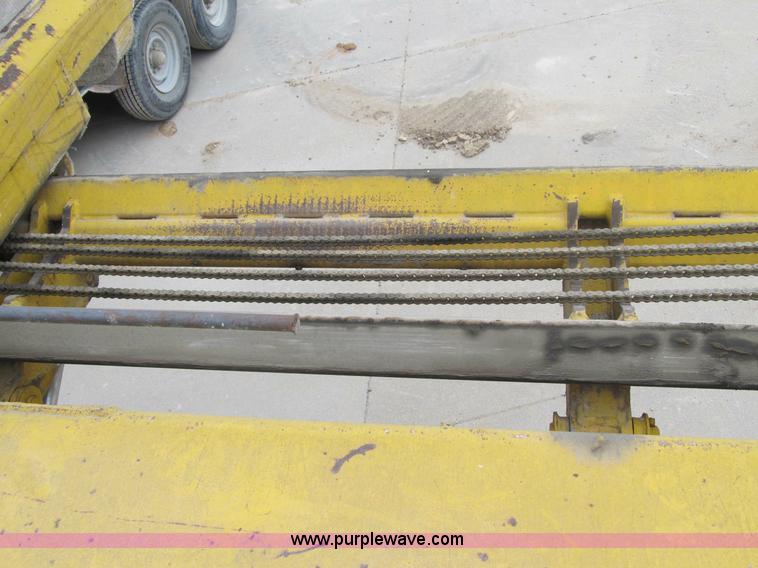 image for item 3598 1992 GMC MH42A Hydra-hammer