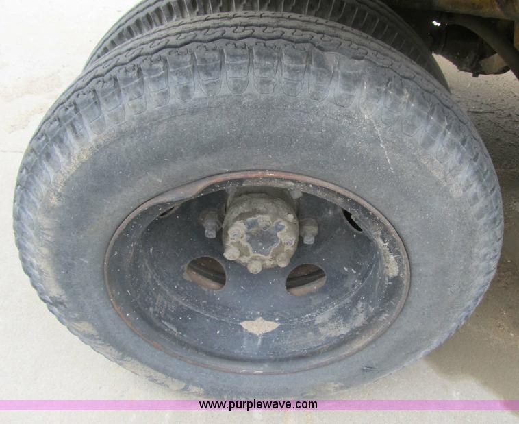 image for item 3598 1992 GMC MH42A Hydra-hammer